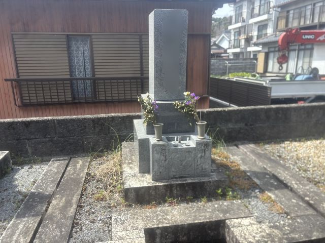 大垣市正福寺　お墓じまい工事　①墓石解体